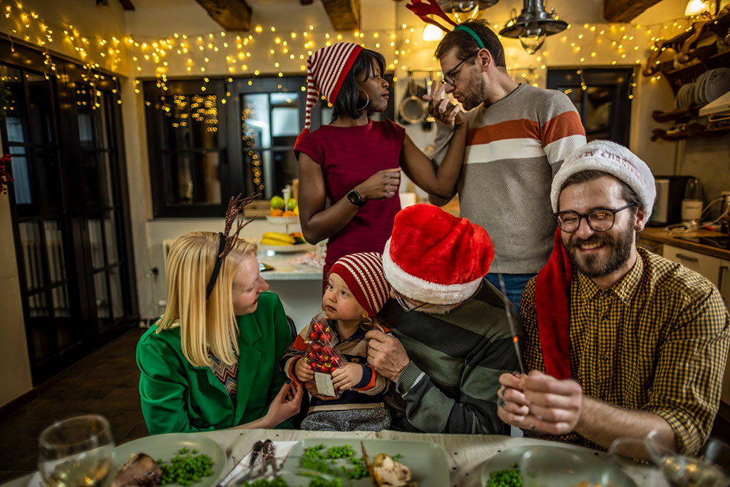 How to Host a Budget-Friendly Holiday Party