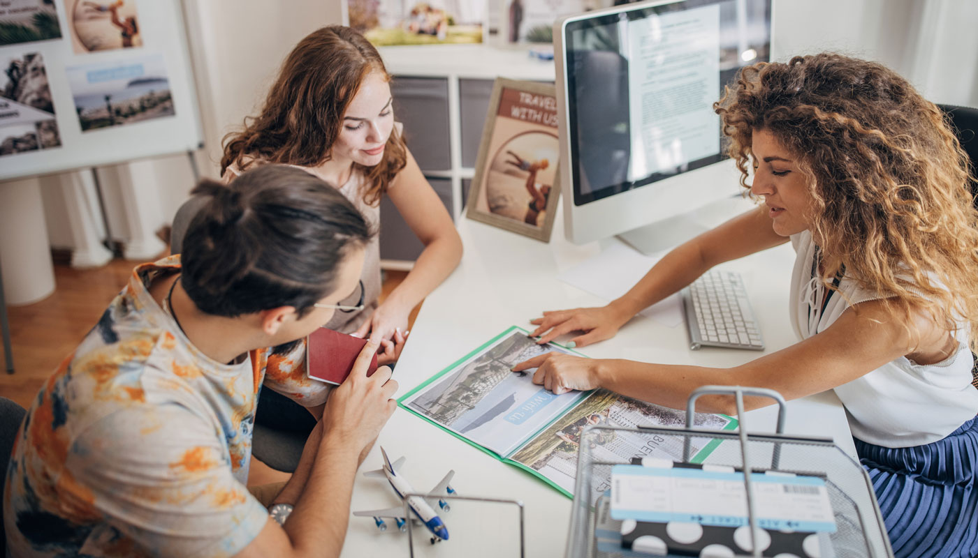 8 Reasons to Use Travel Agents for Hassle-Free Vacation Planning